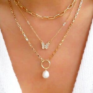 🌺 🌺 🌺Three Stackable Necklaces - Faux Pearl and Butterfly Pendants